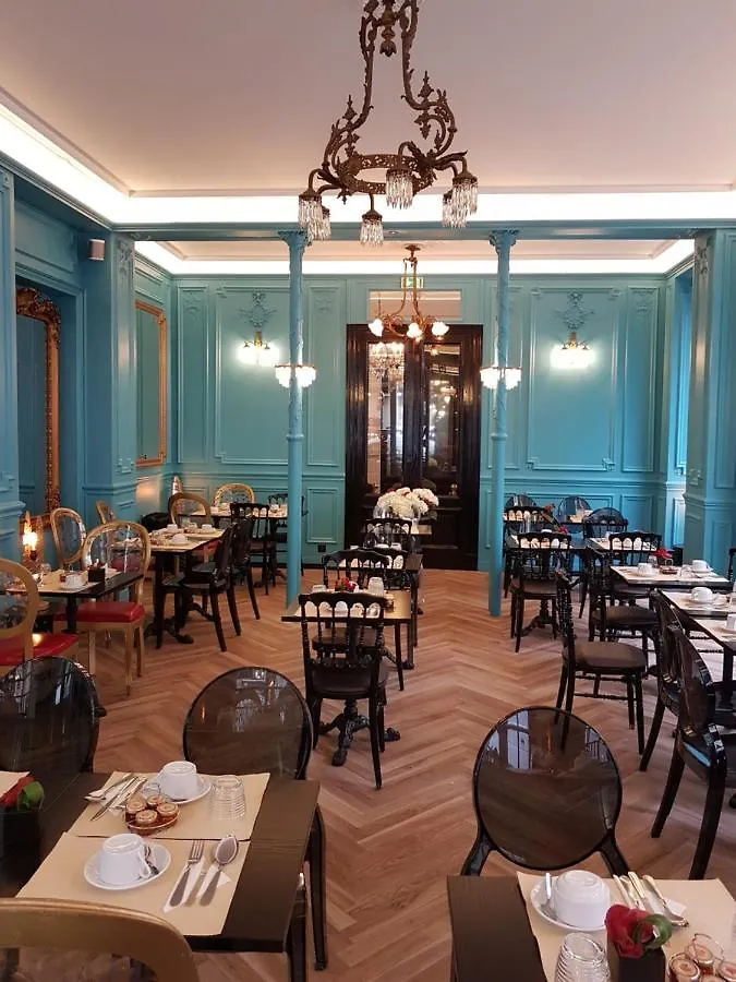 Peyris Opera