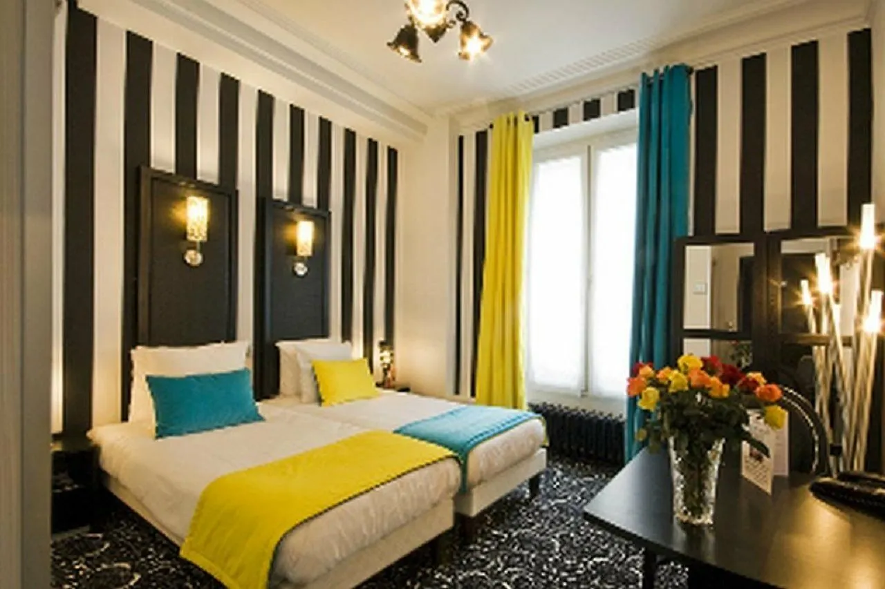 Hotel Peyris Opera 4*